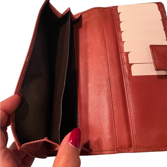 Gucci Long Flap Wallet - Picture 4 of 7